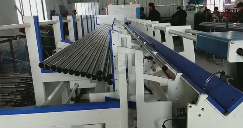 Производство выхлопных труб на станке для лазерной резки на заводе заказчика во Вьетнаме